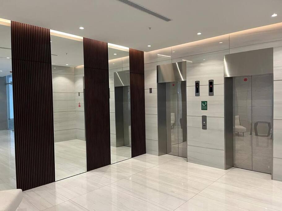 New Luxury Apartment With King - Size Bed Ceibos Guayaquil Exterior photo