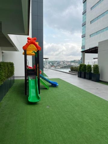 New Luxury Apartment With King - Size Bed Ceibos Guayaquil Exterior photo